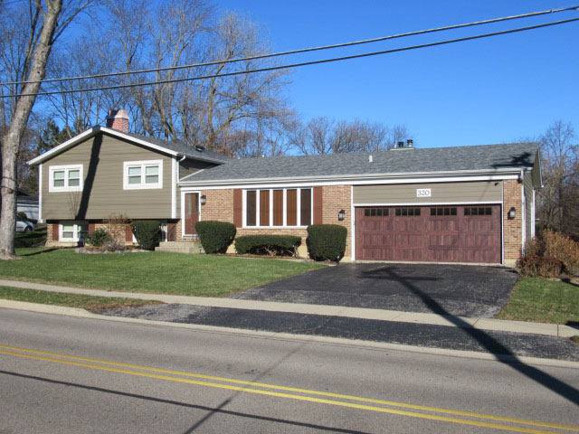 Appley Ave in Libertyville