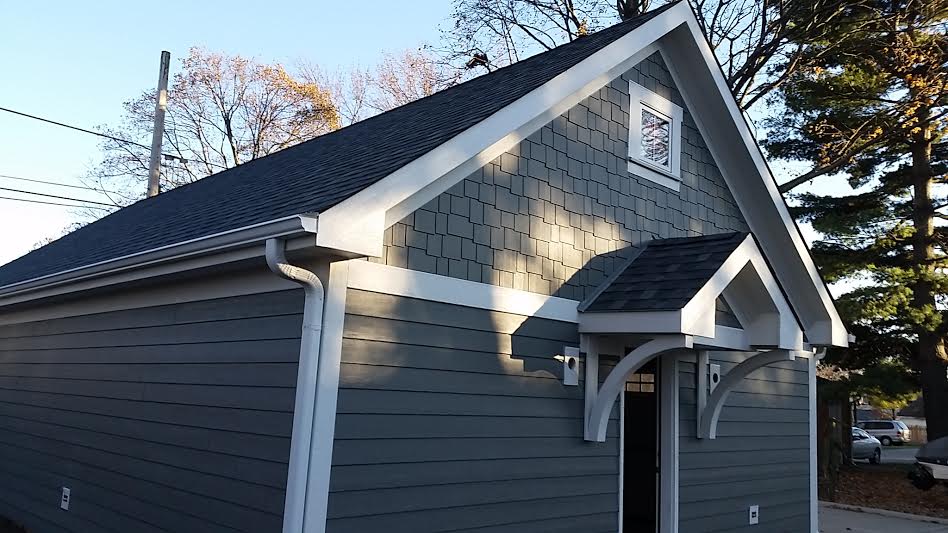 siding installation job
